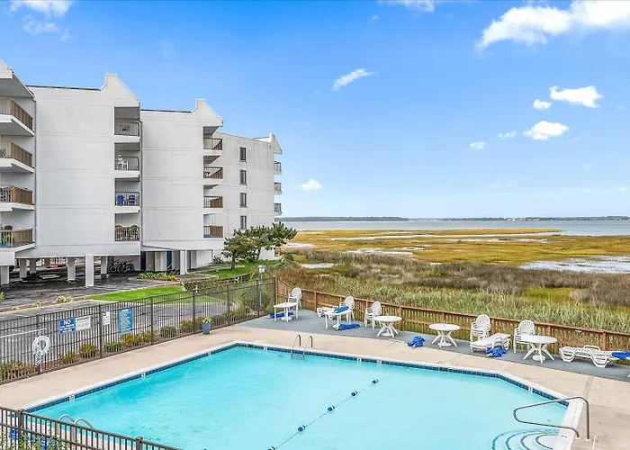 Holiday home Bay Princess-spacious With Beautiful Bay Views From 24'wide Covered Balcony! *